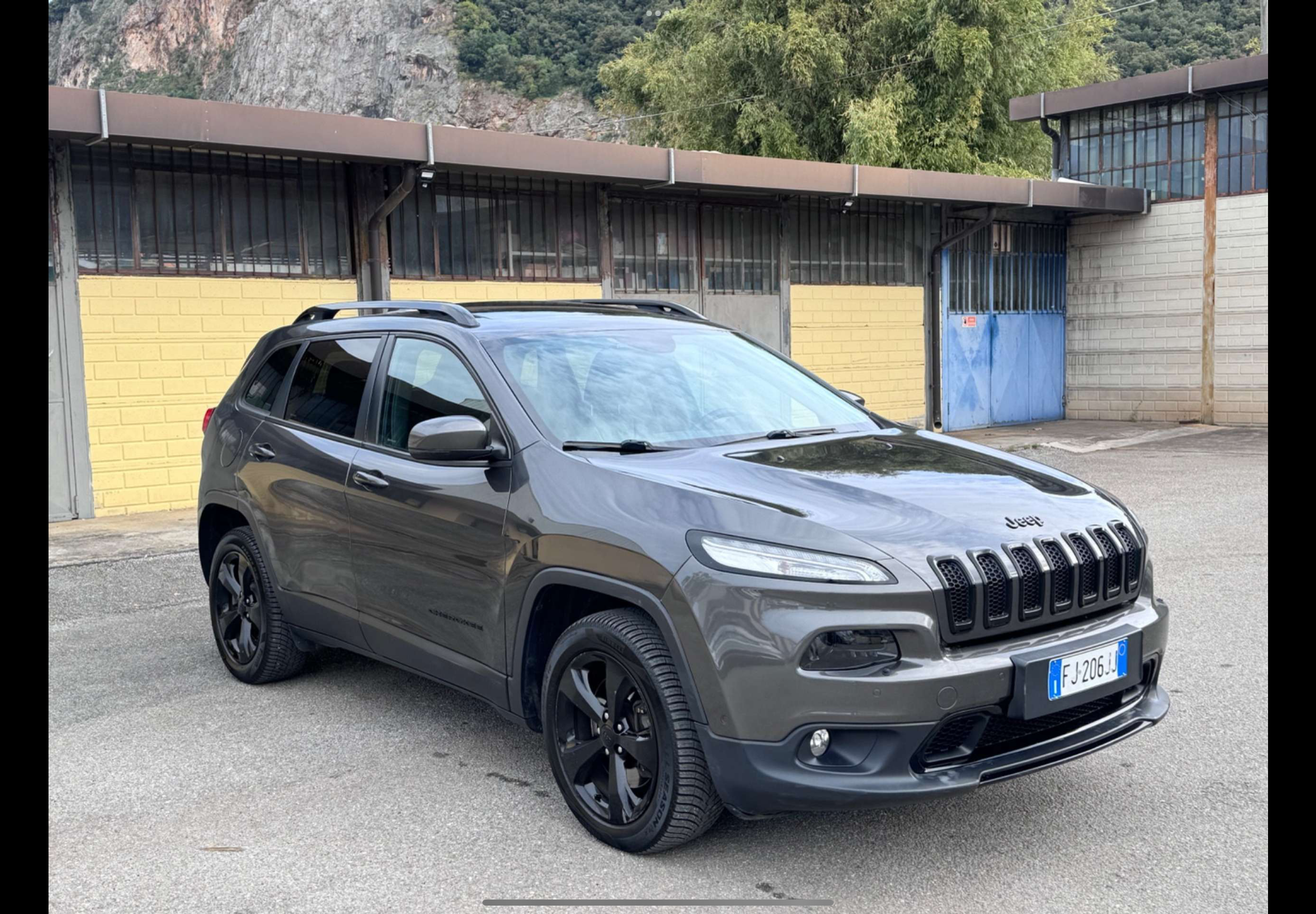 Foto JEEP Cherokee 4ªs. 14-18